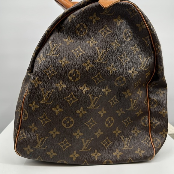 Authenticated Louis Vuitton Monogram Keepall 55 - Picture 6 of 16